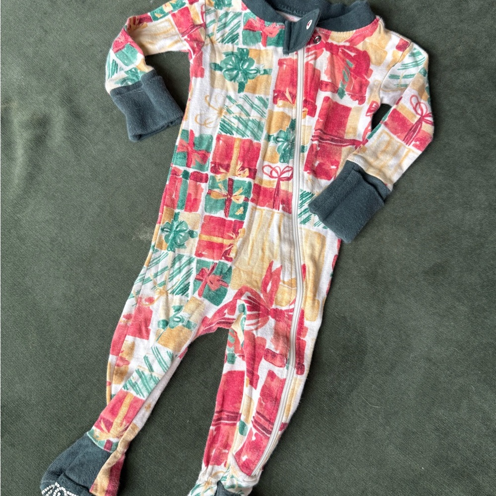 Burt's Bees Holiday Gift Print Footie - Red, Green, Gold Christmas Pajamas 0-3M